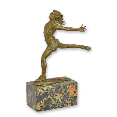 A BRONZE SCULPTURE CALLED THE FINISH""