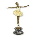 A BRONZE SCULPTURE OF A BALLERINA