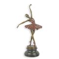 A BRONZE SCULPTURE OF A BALLERINA
