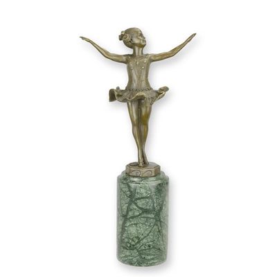 A BRONZE SCULPTURE OF A BALLERINA