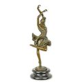 A BRONZE SCULPTURE OF A BALLERINA