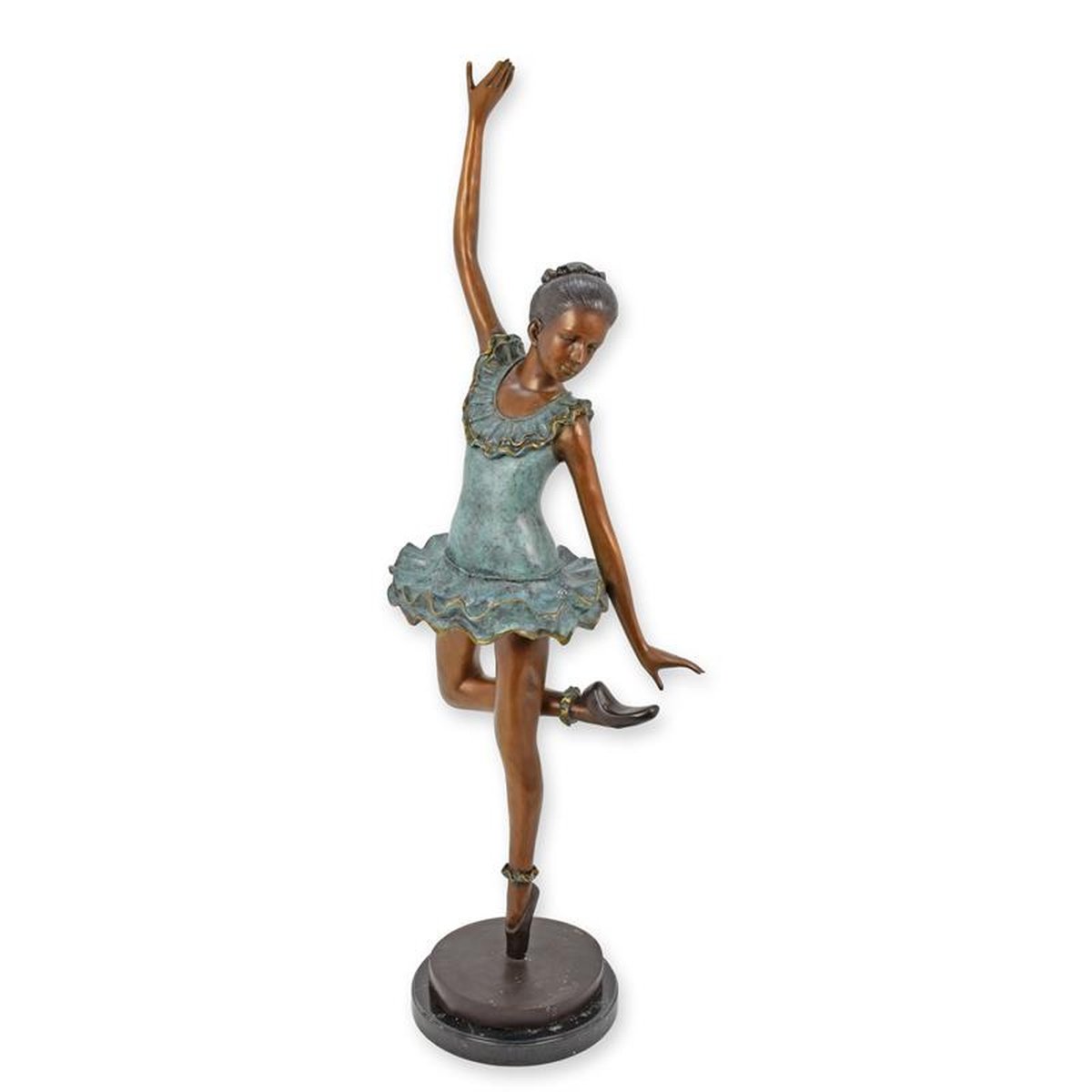 A BRONZE SCULPTURE OF A BALLERINA