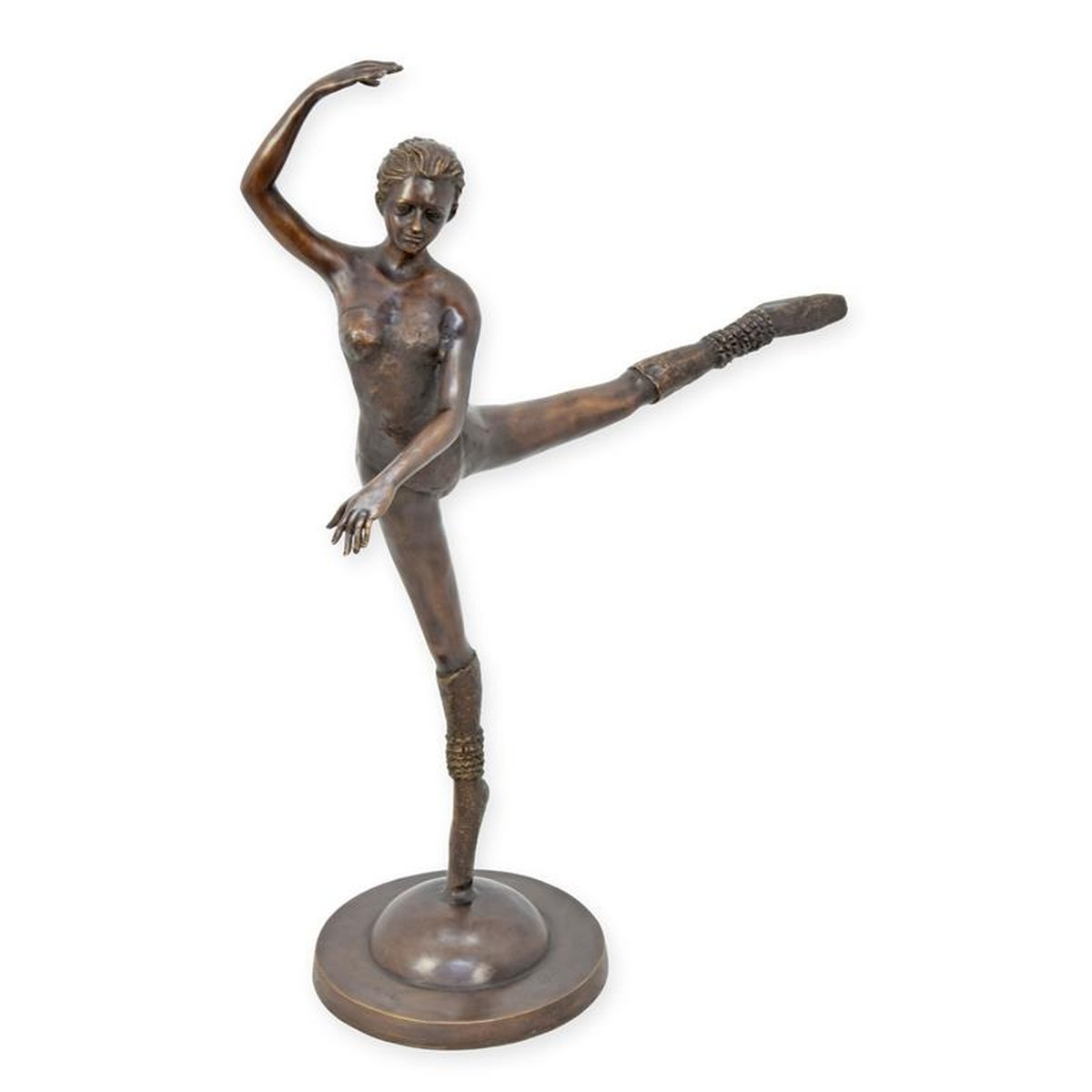 A BRONZE SCULPTURE OF A BALLERINA