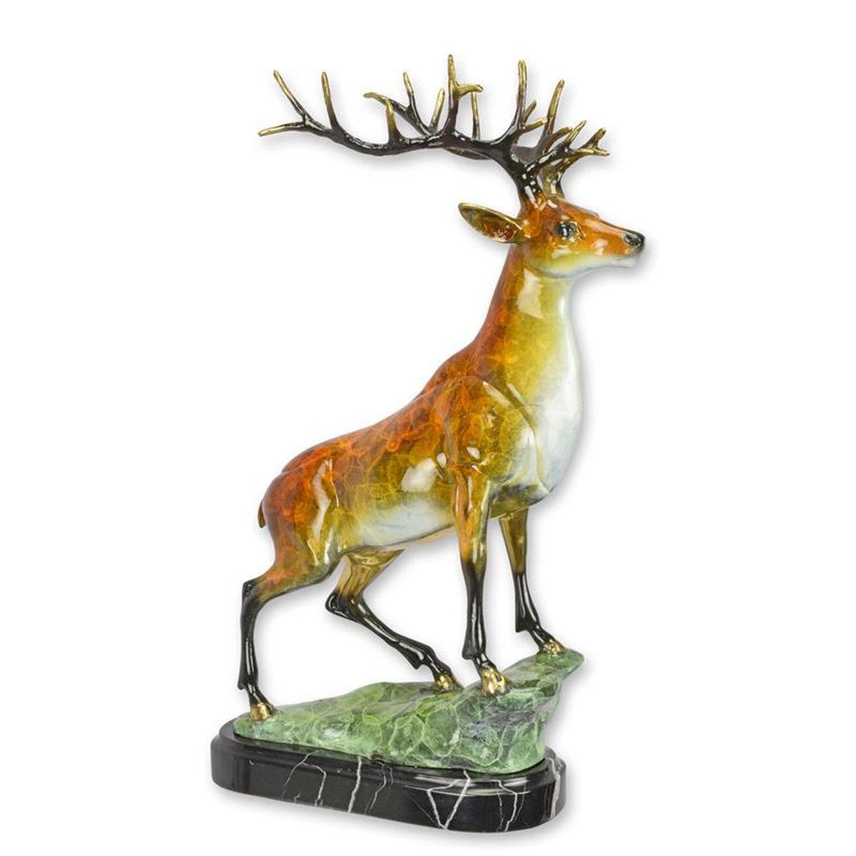 A BRONZE SCULPTURE OF A DEER