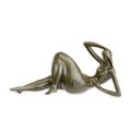 A BRONZE SCULPTURE OF A FEMALE NUDE