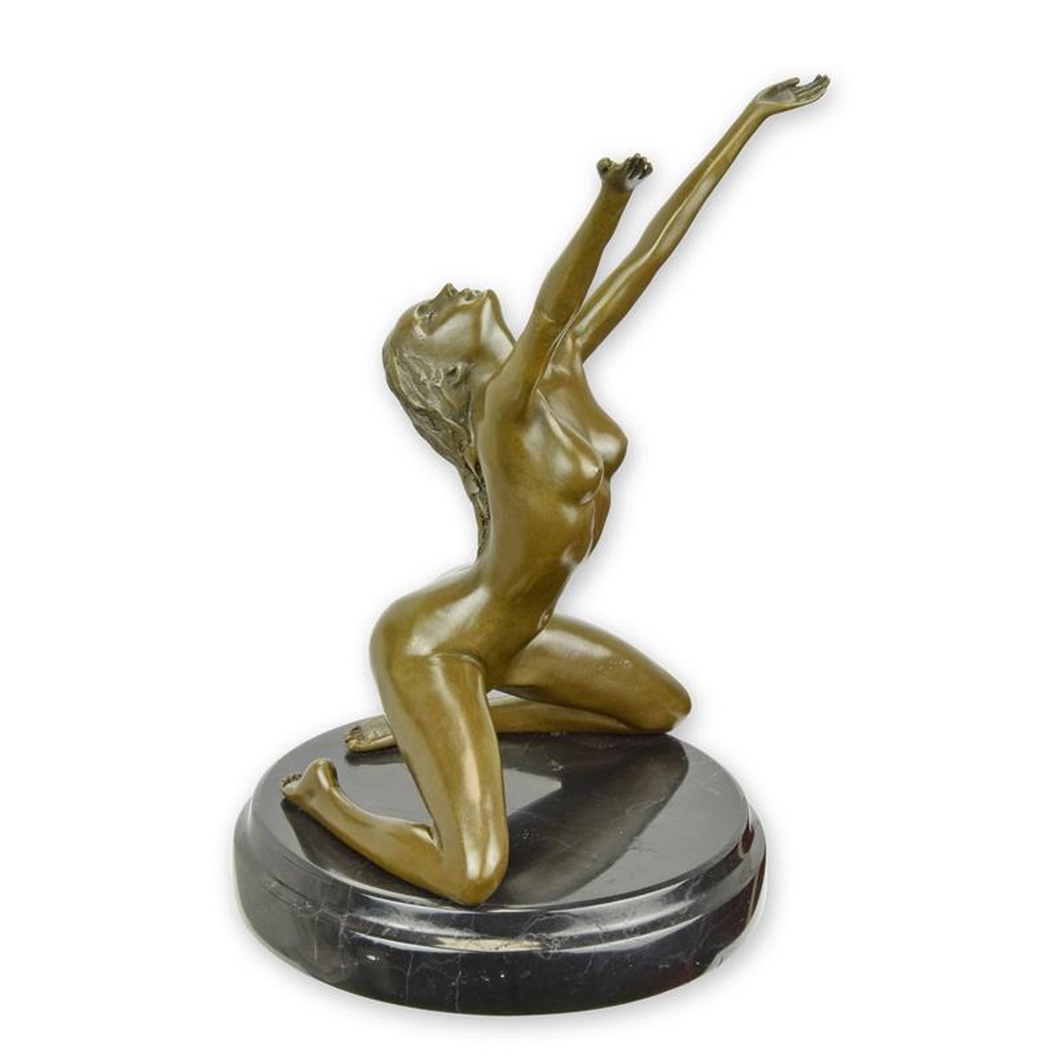 A BRONZE SCULPTURE OF A FEMALE NUDE