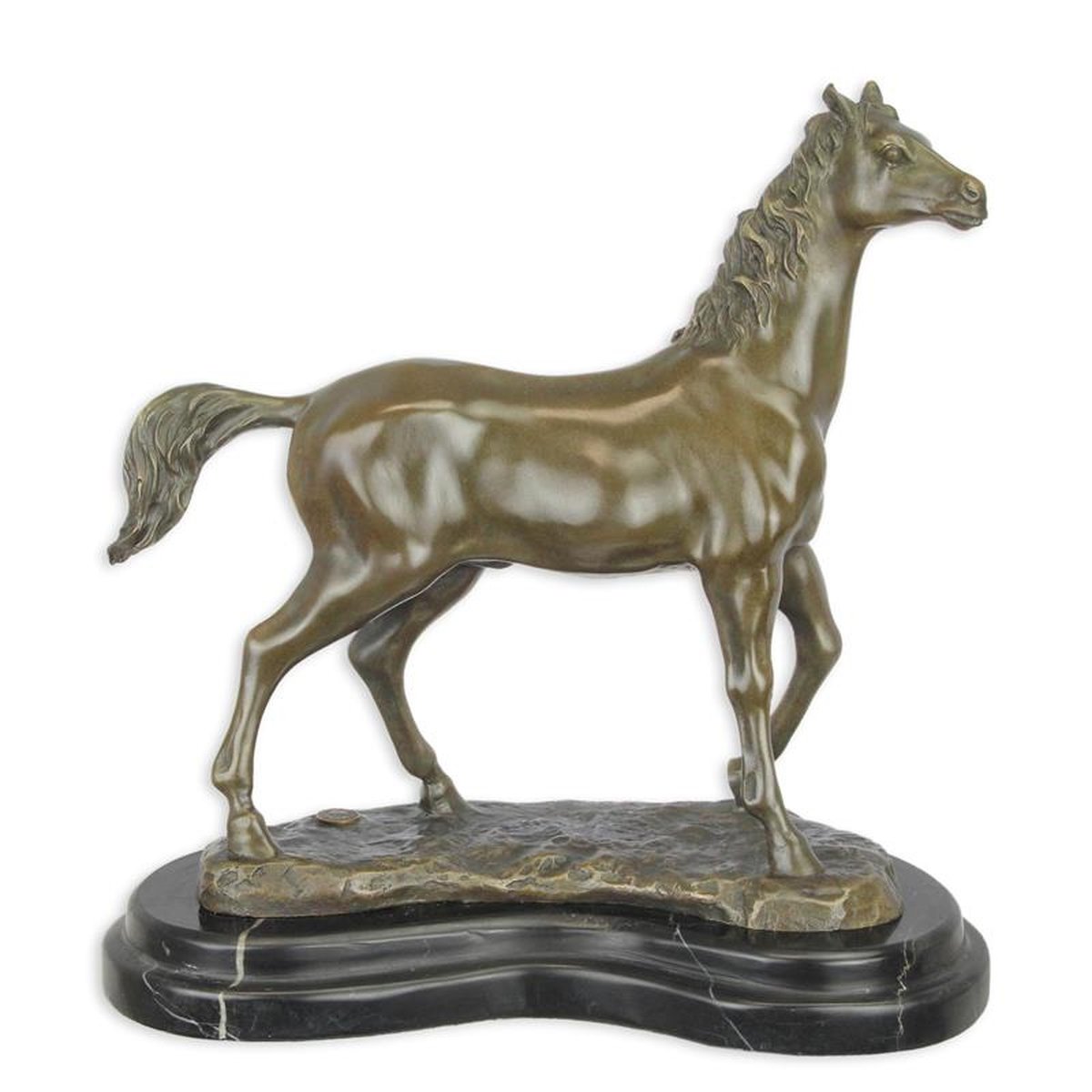 A BRONZE SCULPTURE OF A HORSE