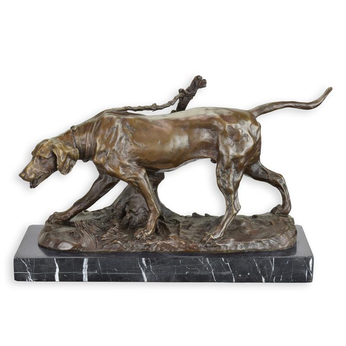 A BRONZE SCULPTURE OF A HOUND