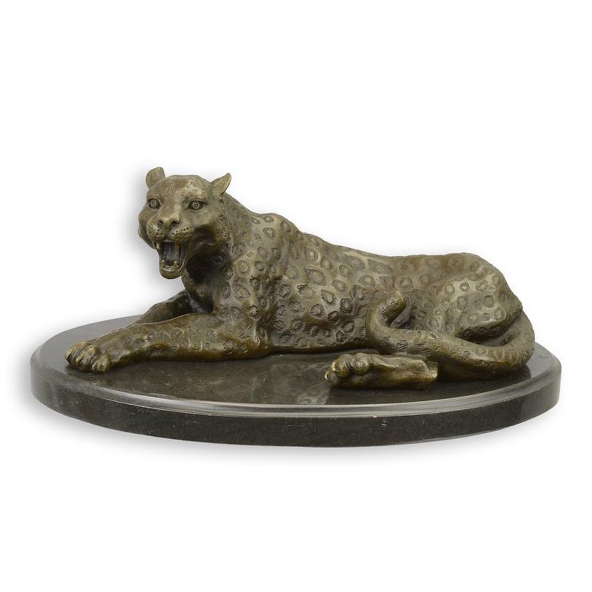 A BRONZE SCULPTURE OF A LEOPARD