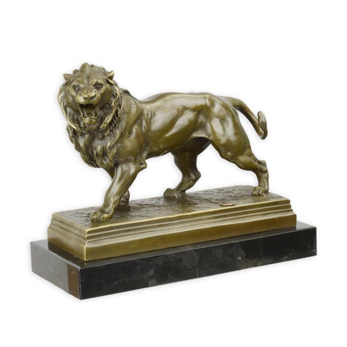 A BRONZE SCULPTURE OF A LION