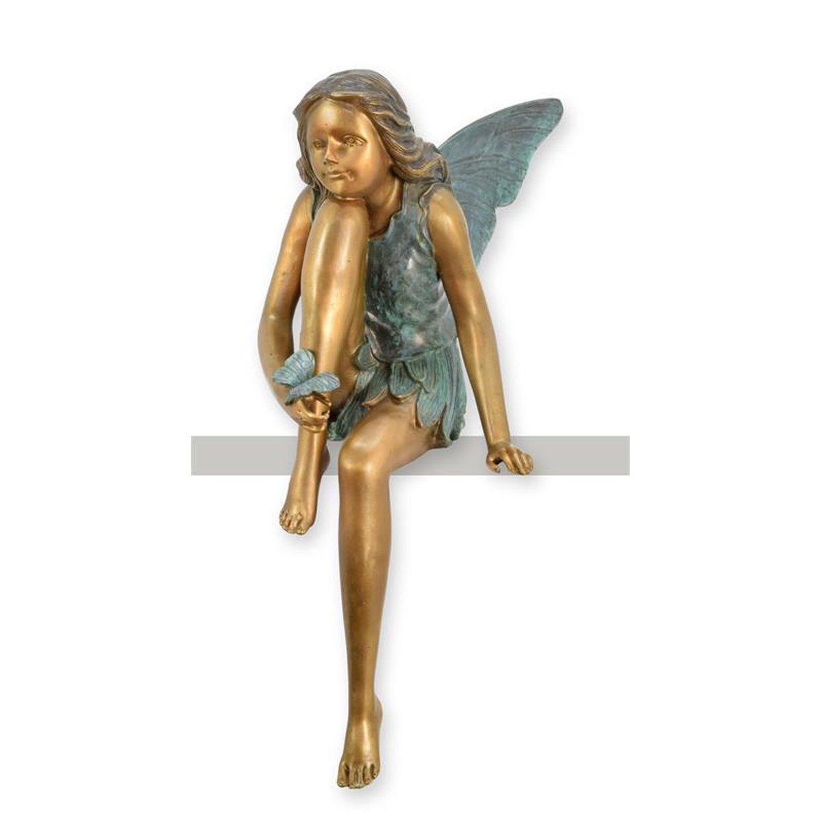 A BRONZE SCULPTURE OF A SEATED FAIRY