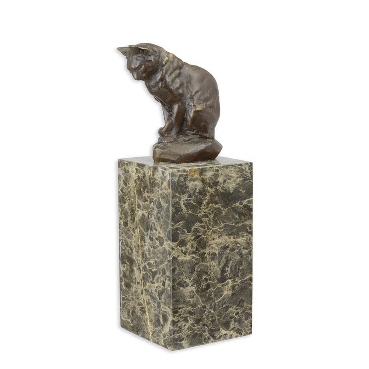 A BRONZE SCULPTURE OF A SITTING CAT