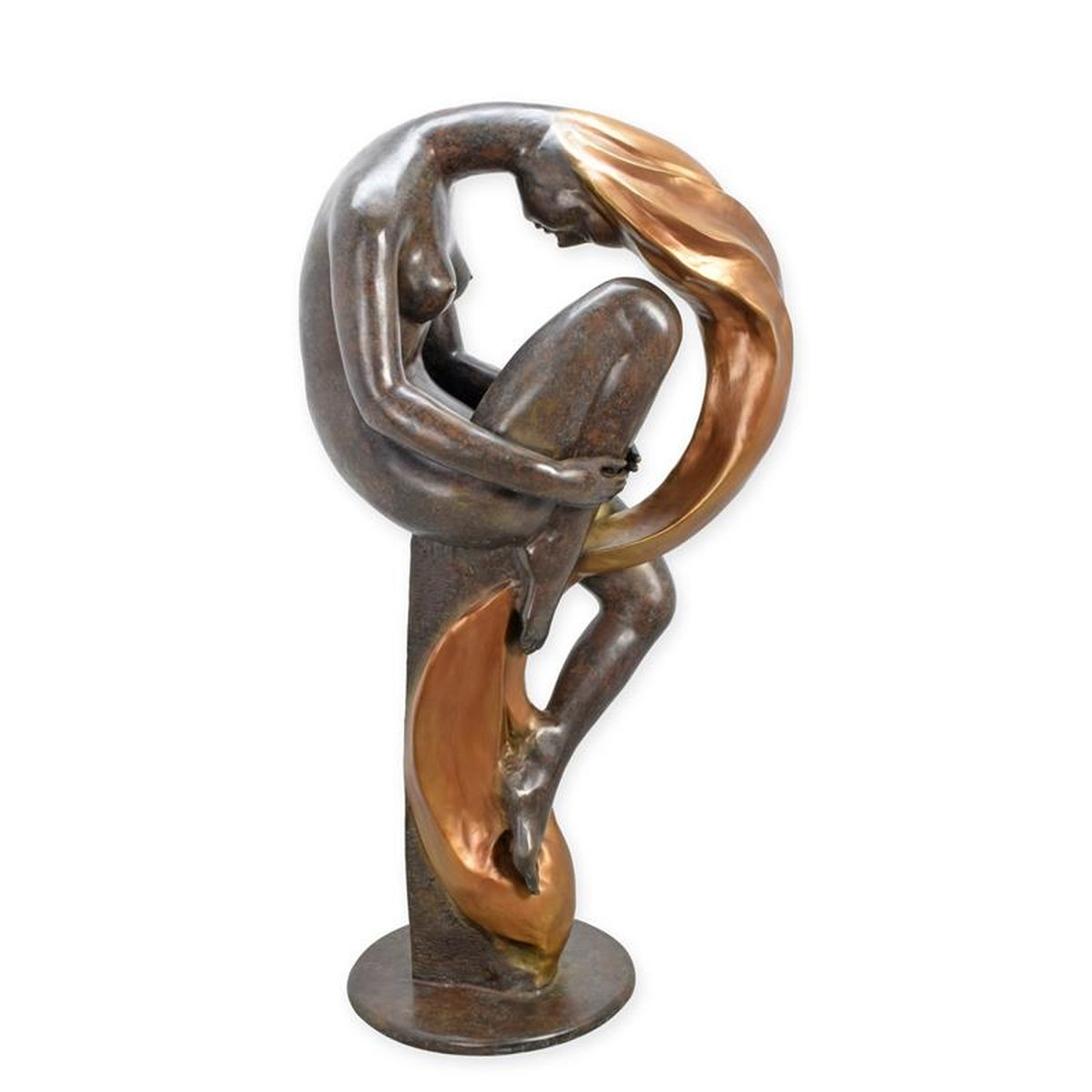 A BRONZE SCULPTURE OF A SITTING FEMALE NUDE