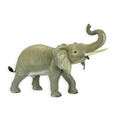 A BRONZE SCULPTURE OF AN ELEPHANT