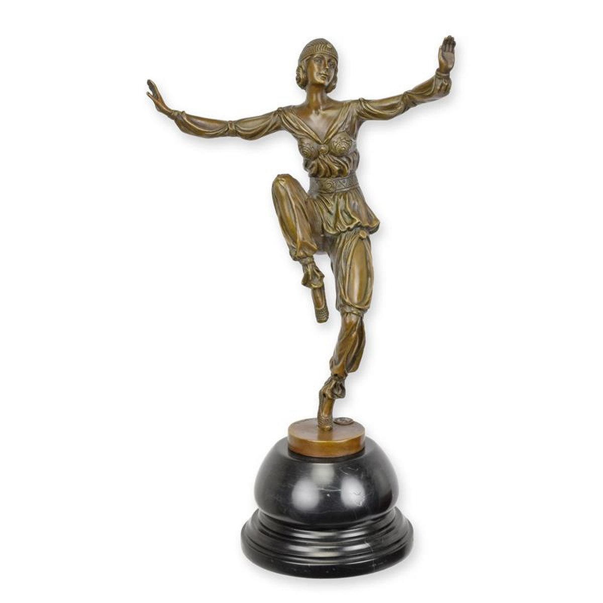 A BRONZE SCULPTURE OF SCHEHERAZADE