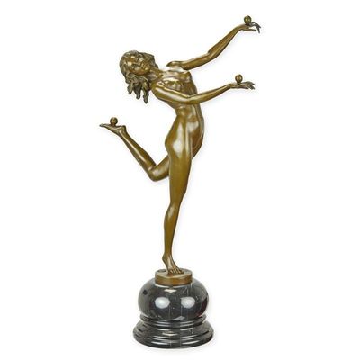 A BRONZE SCULPTURE OF THE TRICKSTRESS