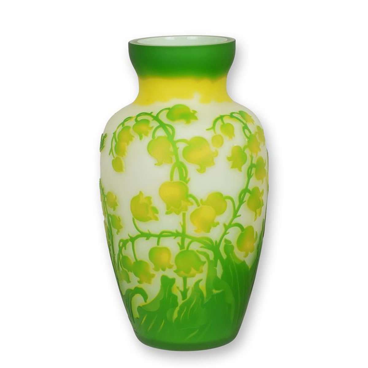 A CAMEO GLASS VASE 'ADAM'S NEEDLE'