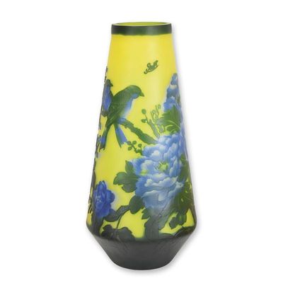 A CAMEO GLASS VASE 'CHERRY BLOSSOM'