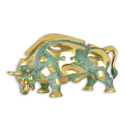 A MODERNIST BRONZE SCULPTURE OF A BULL - GREEN AND GOLD