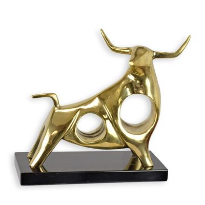 A MODERNIST BRONZE SCULPTURE OF A BULL