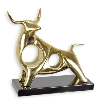 A MODERNIST BRONZE SCULPTURE OF A BULL