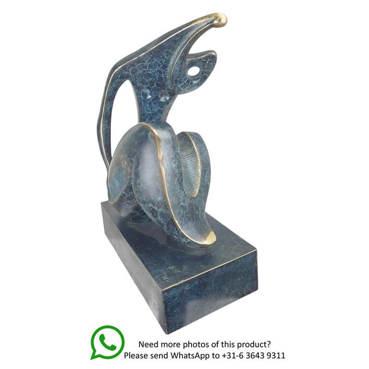 A MODERNIST BRONZE SCULPTURE OF A FEMALE NUDE