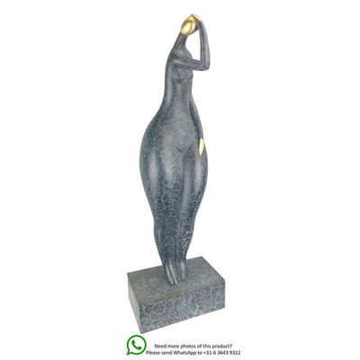 A MODERNIST BRONZE SCULPTURE OF A FEMALE NUDE