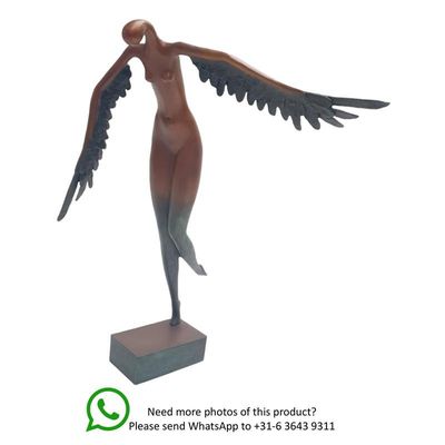 A MODERNIST BRONZE SCULPTURE OF AN ANGEL