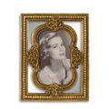 A RESIN PHOTO FRAME