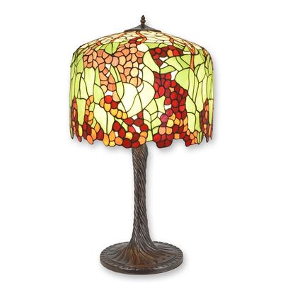 A TIFFANY STYLE TABLE LAMP