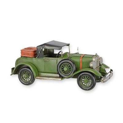 A TIN MODEL OF AN OLDTIMER