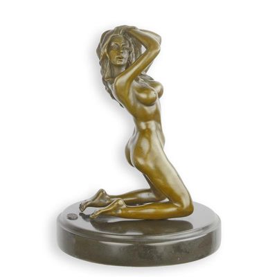 AN EROTIC BRONZE SCULPTURE OF A FEMALE NUDE