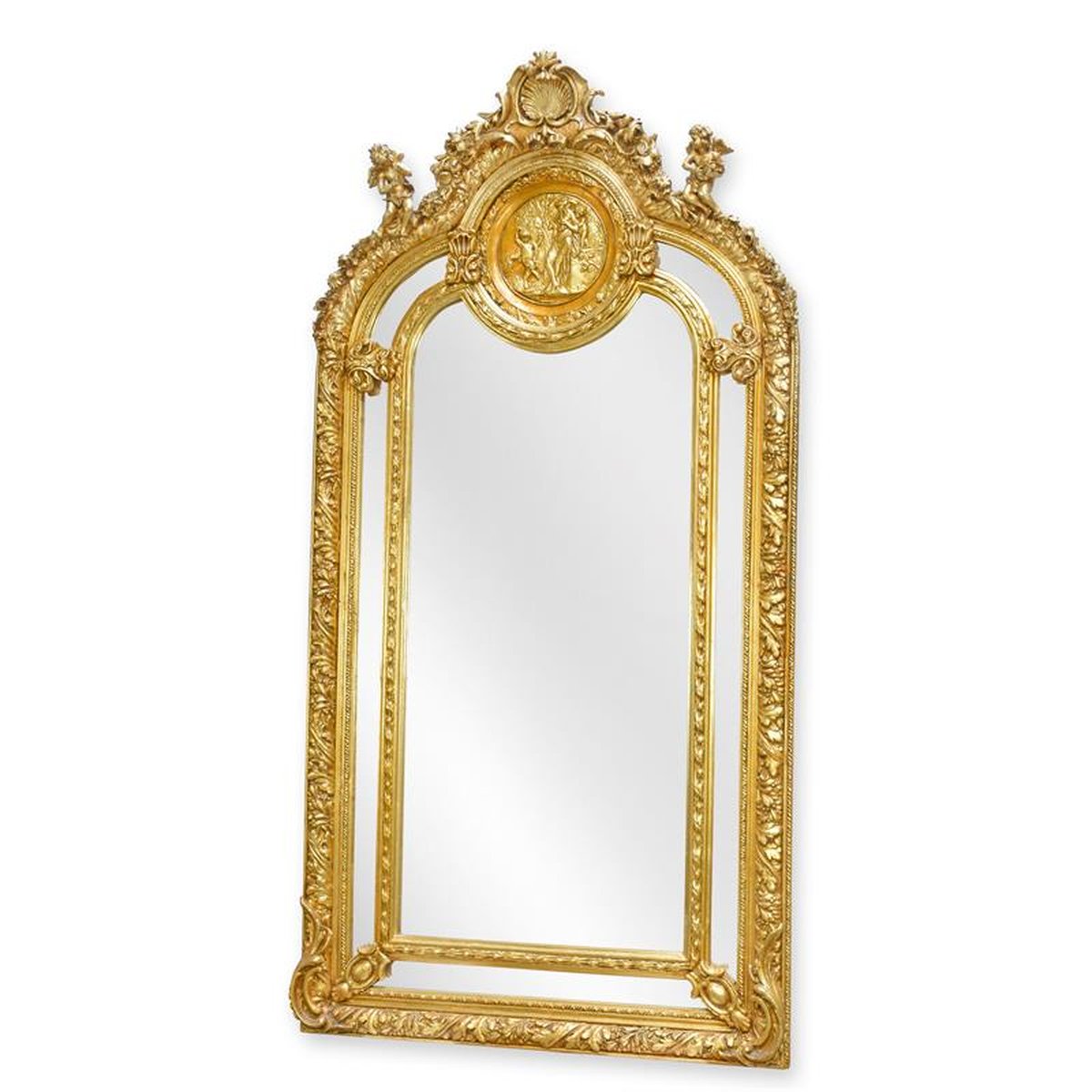 AN ORNATE GOLD OVERMANTLE MIRROR