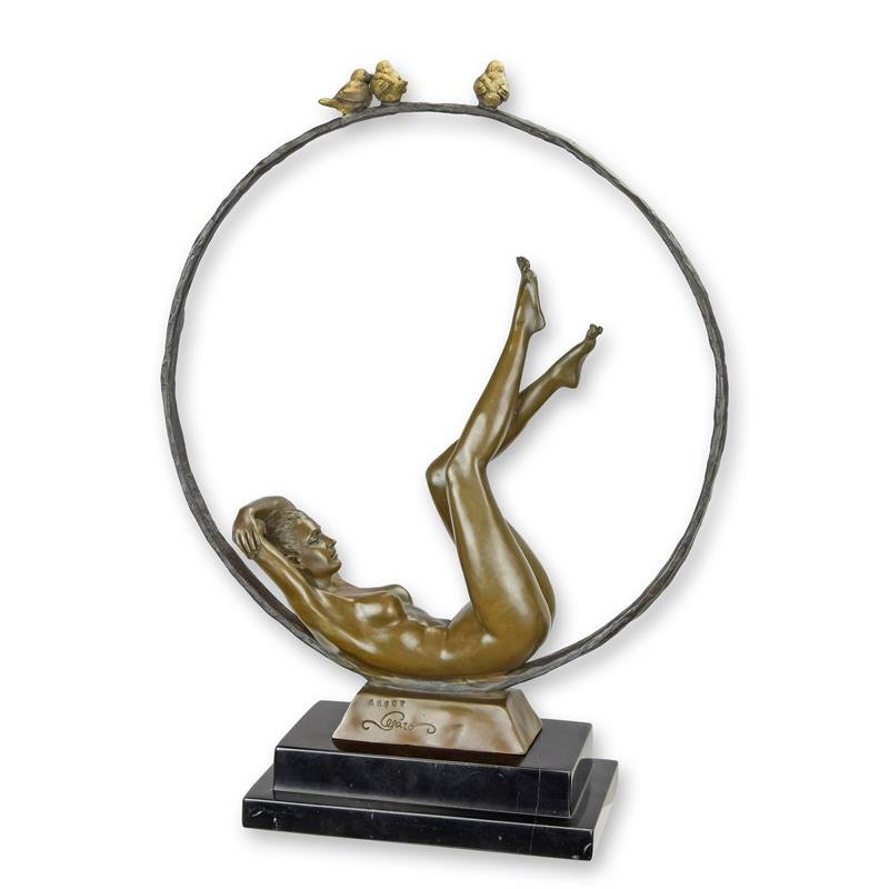 A handcrafted sculpture from the Sculpturesly collection